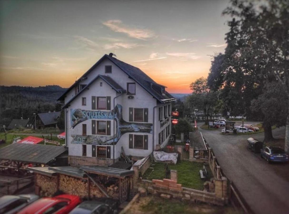 Resort Mezna Hřensko Extérieur photo